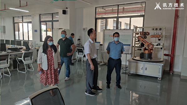 昭通理工学院